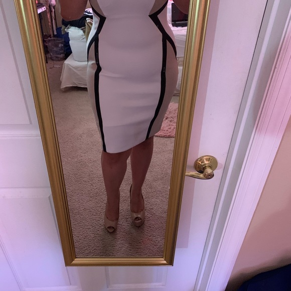 Formal dress - Picture 3 of 6